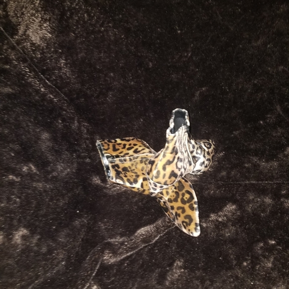 Kitten heel leopard boot - Picture 3 of 4